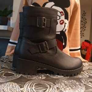 😍Rue 21 Beautiful Boots